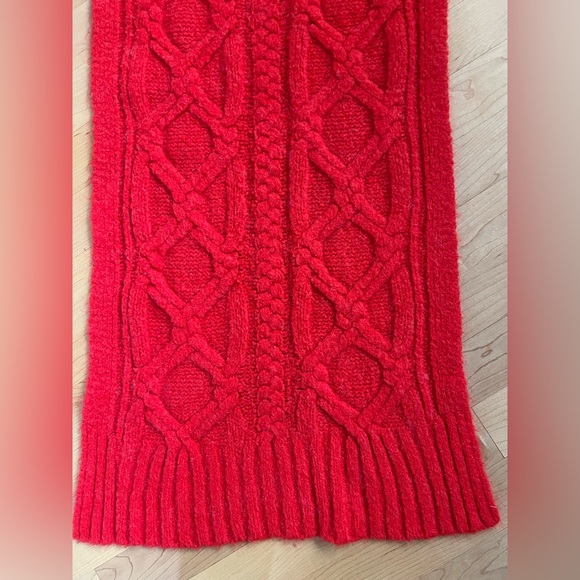 🧶Oversized Thick Soft Coral-Red Cable Knit Wool Blend Scarf | J. Crew 15” x 78” - Picture 3 of 17